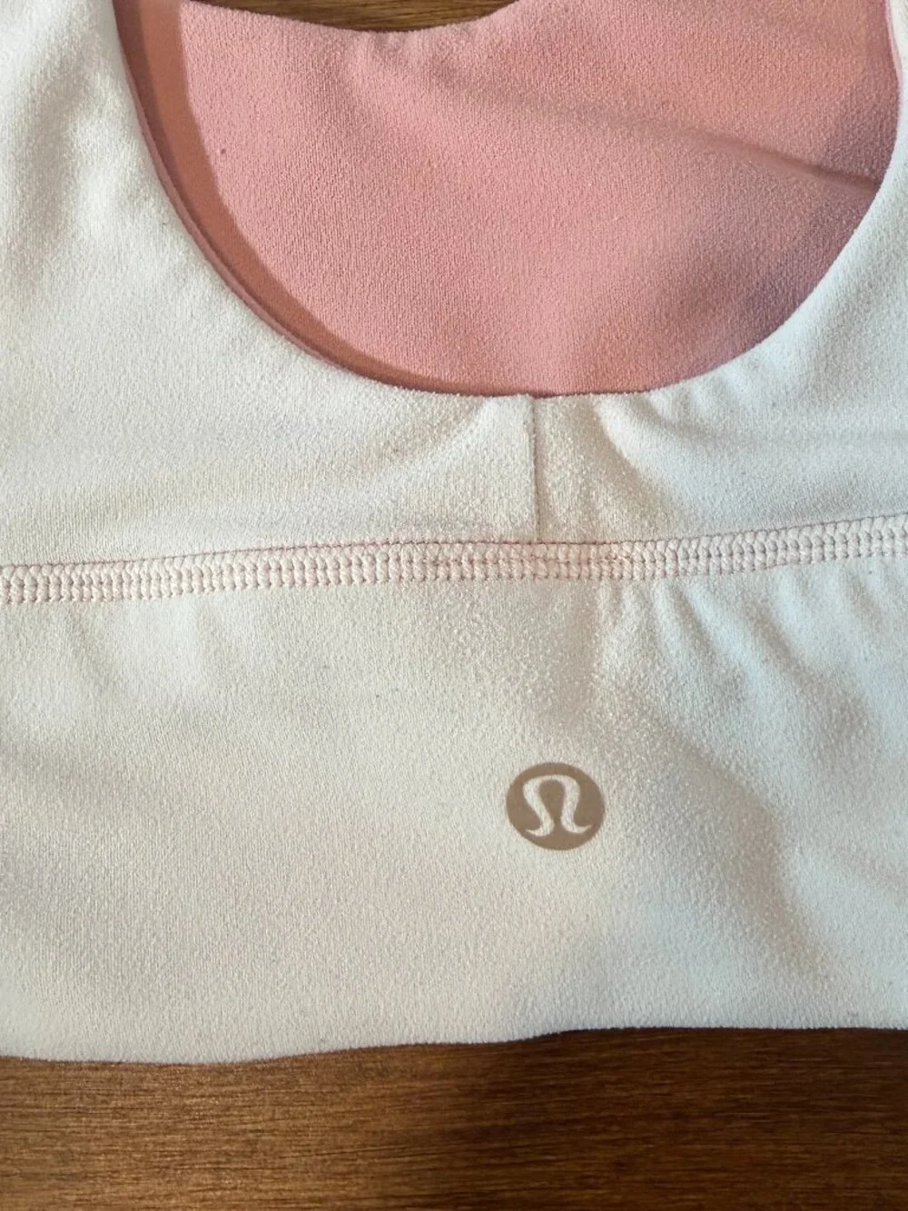 Lululemon Sports Bra Women's Size 4 Pink/White Align Reversible Scoop Neck Yoga